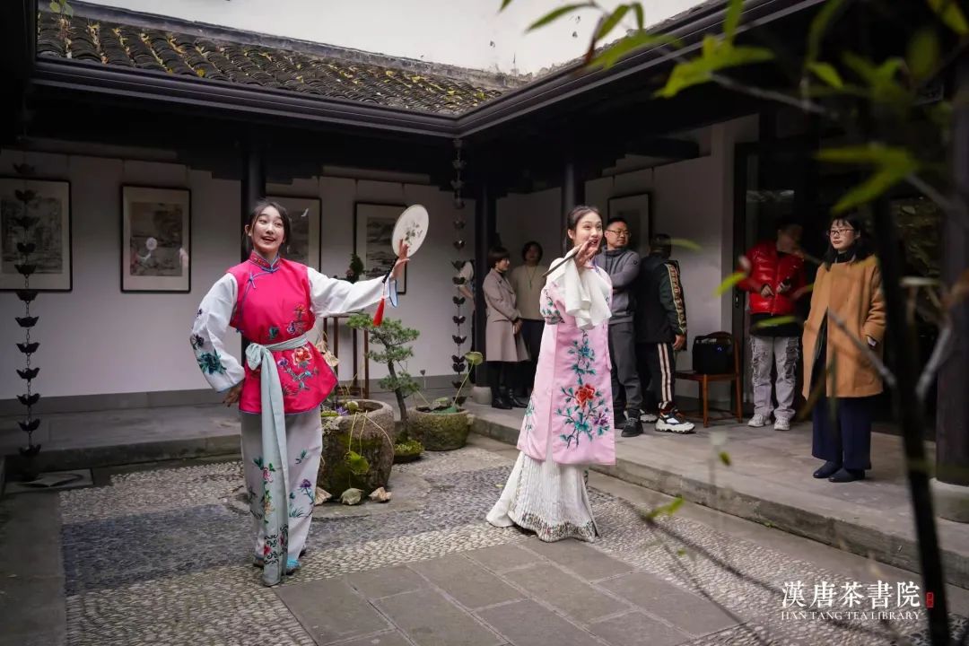 杭州茶書院?jiǎn)⒛?| 當(dāng)代「韓熙載夜宴」，復(fù)現(xiàn)中國(guó)文人雅趣生活插圖8