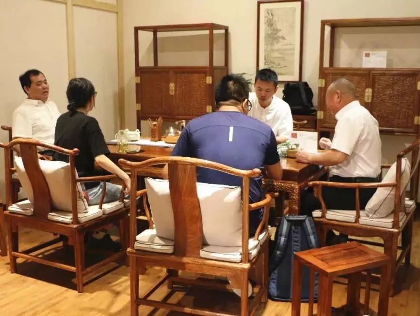 中國(guó)國(guó)際茶文化研究會(huì)主辦浙茶企赴陜西考察活動(dòng)，參觀漢唐西安旗艦店插圖2